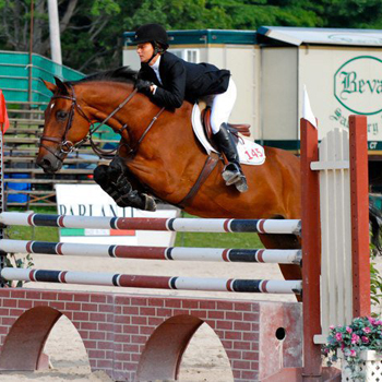 Riding Takes Second at Holiday Tournament of Champions Show