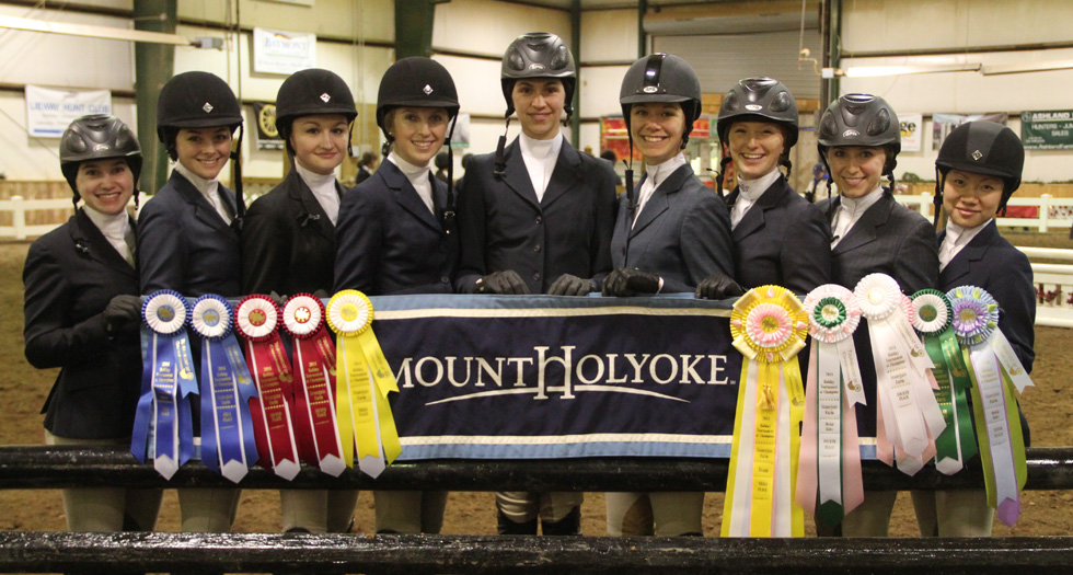 Riding Competes at Holiday Tournament of Champions