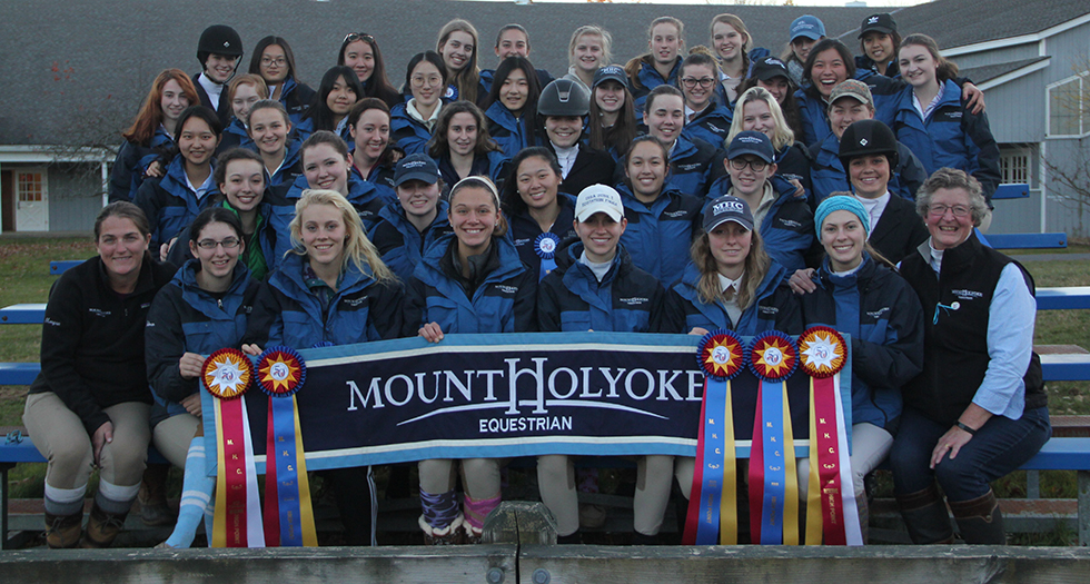 Riding Earns High Point College Honors at Home IHSA Show