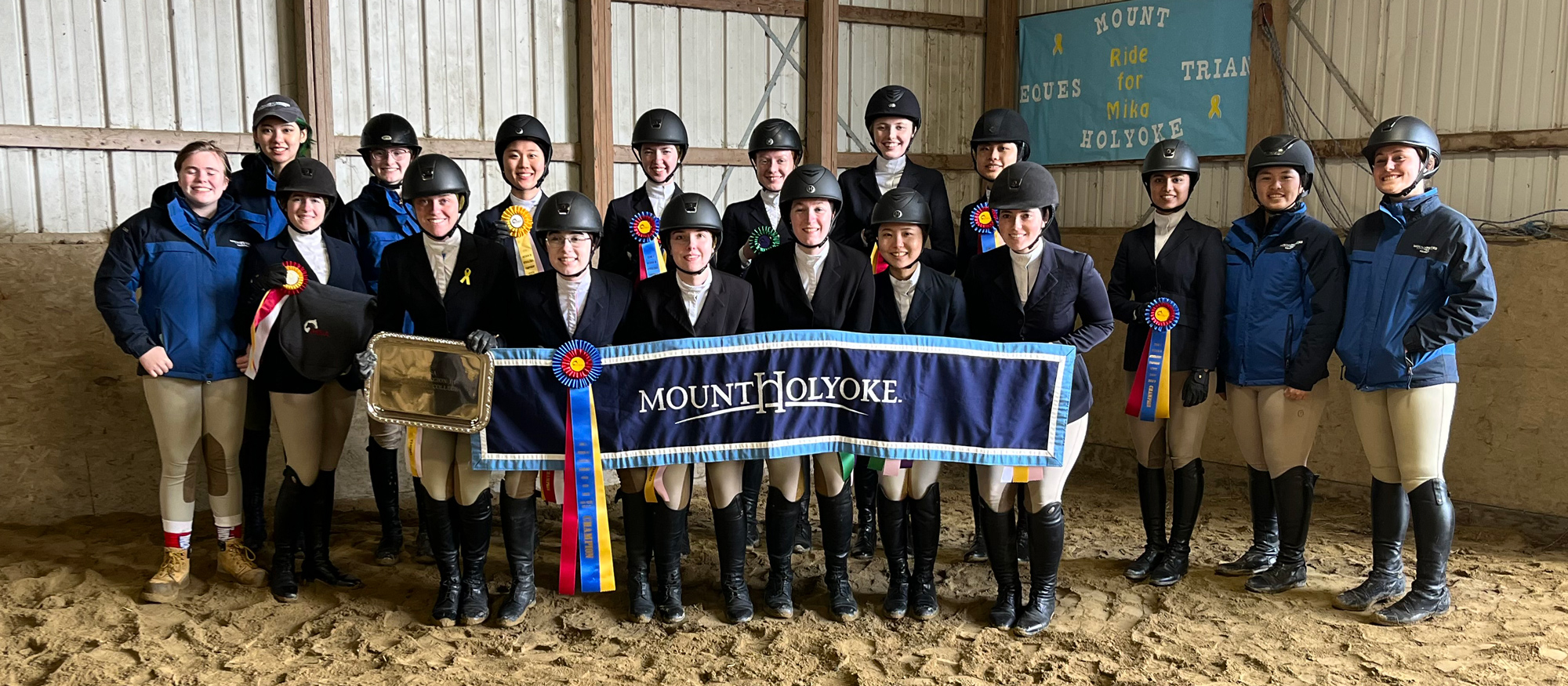 Equestrian team claims team title at Region 3 Championships