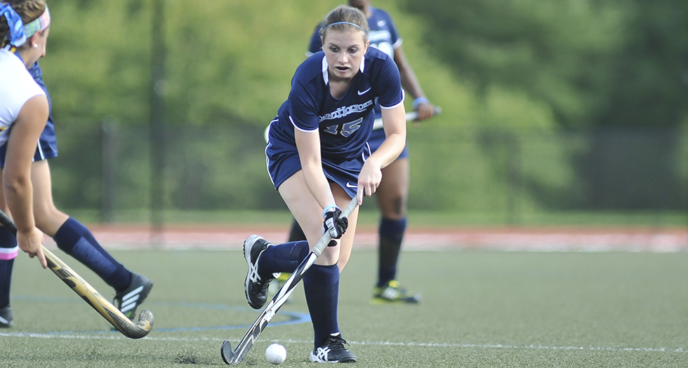 Field Hockey Edged by Smith in NEWMAC Action
