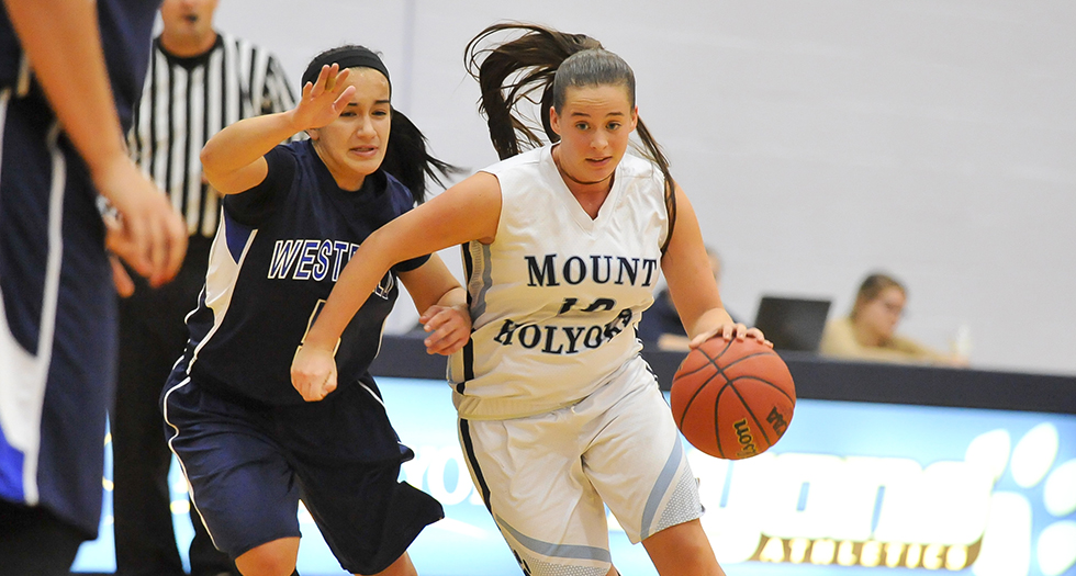 Basketball Suffers Conference Loss at Wheaton