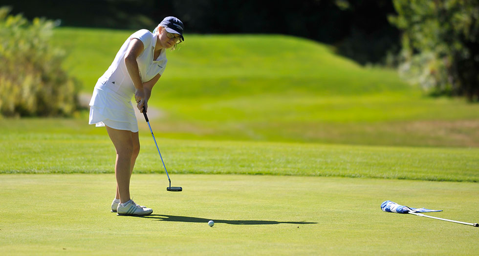 Golf Concludes Day 1 of Action at Vassar Invitational