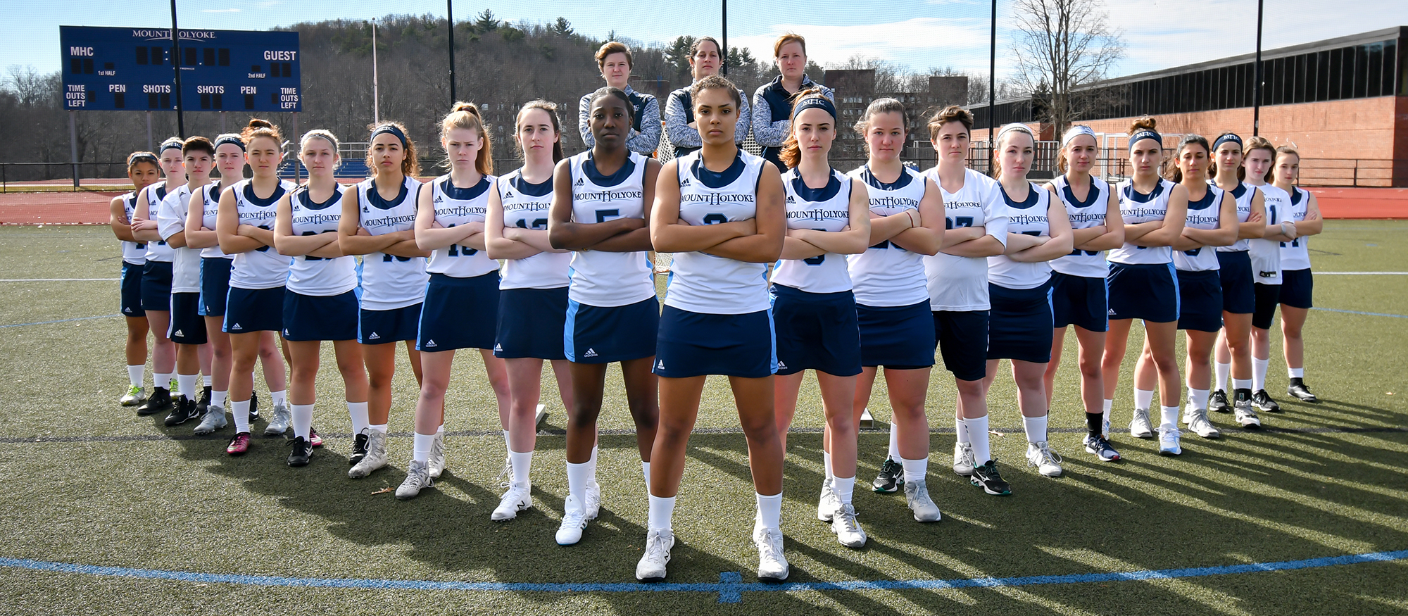 Photo of the 2018 Mount Holyoke College Lacrosse Team.