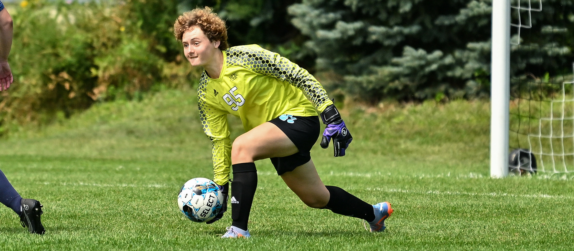 Evie Krieg had eight saves and allowed one goal on a penalty shot in Mount Holyoke's 1-0 loss to Keene State on Oct. 23, 2023. (RJB Sports file photo)