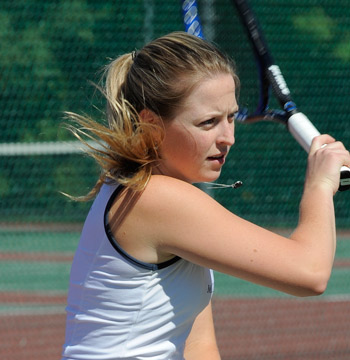 Babson Eliminates Tennis From NEWMAC Tournament With 5-1 Victory