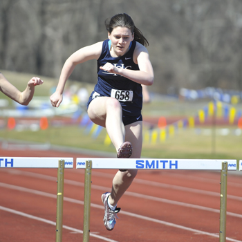 Track & Field Posts Strong Outing at Aloha Relays