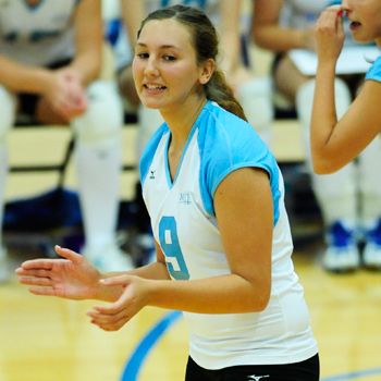 Volleyball Comes From Behind to Defeat Wheaton