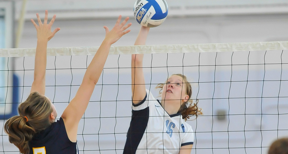 Volleyball Concludes Play at Seven Sisters Championships