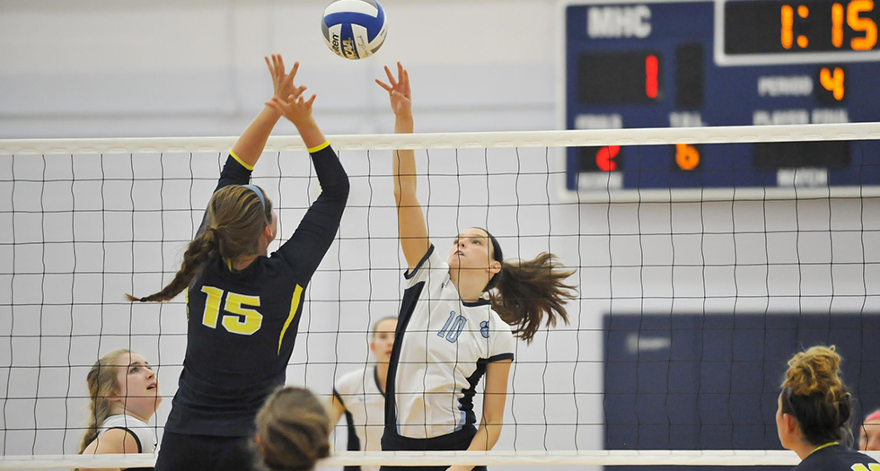 Volleyball Suffers 3-1 Defeat at Smith