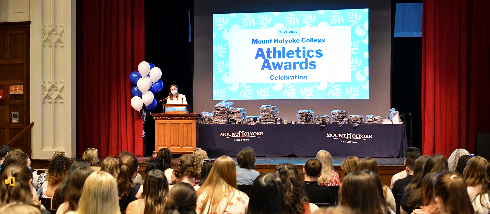 Mount Holyoke College Athletics Hosts 2021-22 Awards Celebration