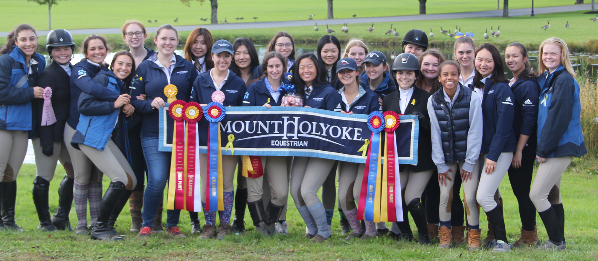 Photo of the Lyons riding team following their win at the Smith College Show on Sept. 29, 2018.