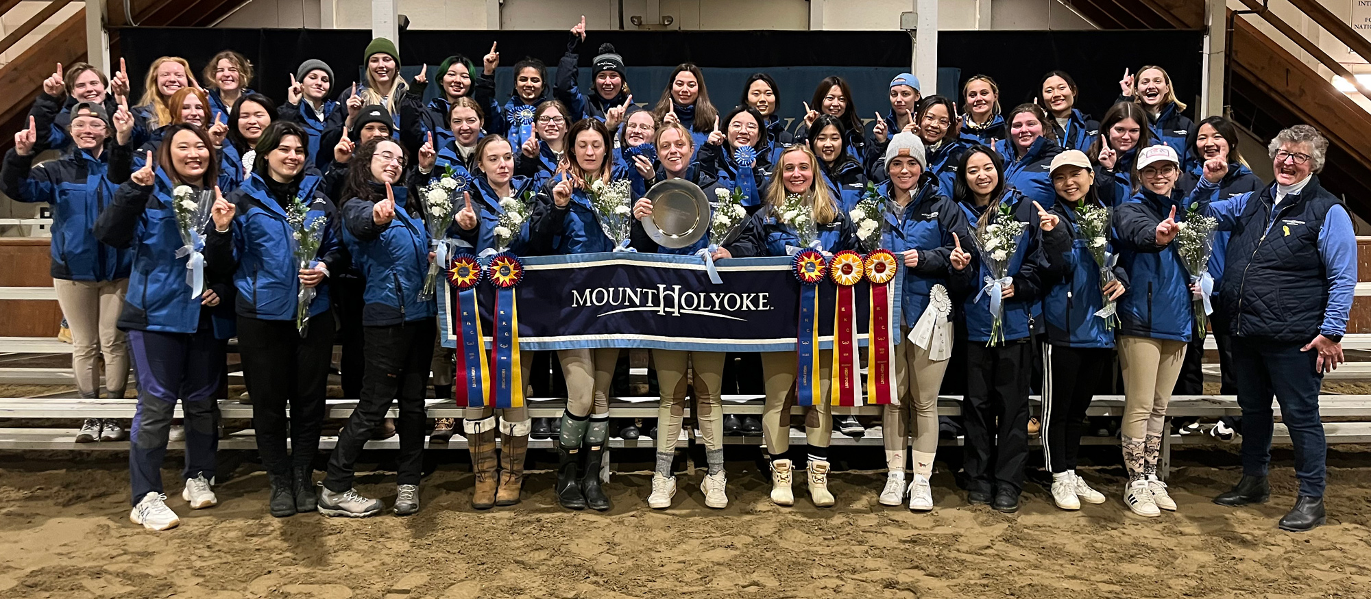 Riding team ends regular season perfect score at home show