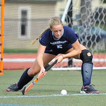 Field Hockey Climbs to #17 Nationally; Wagner & DiCesare Also Honored