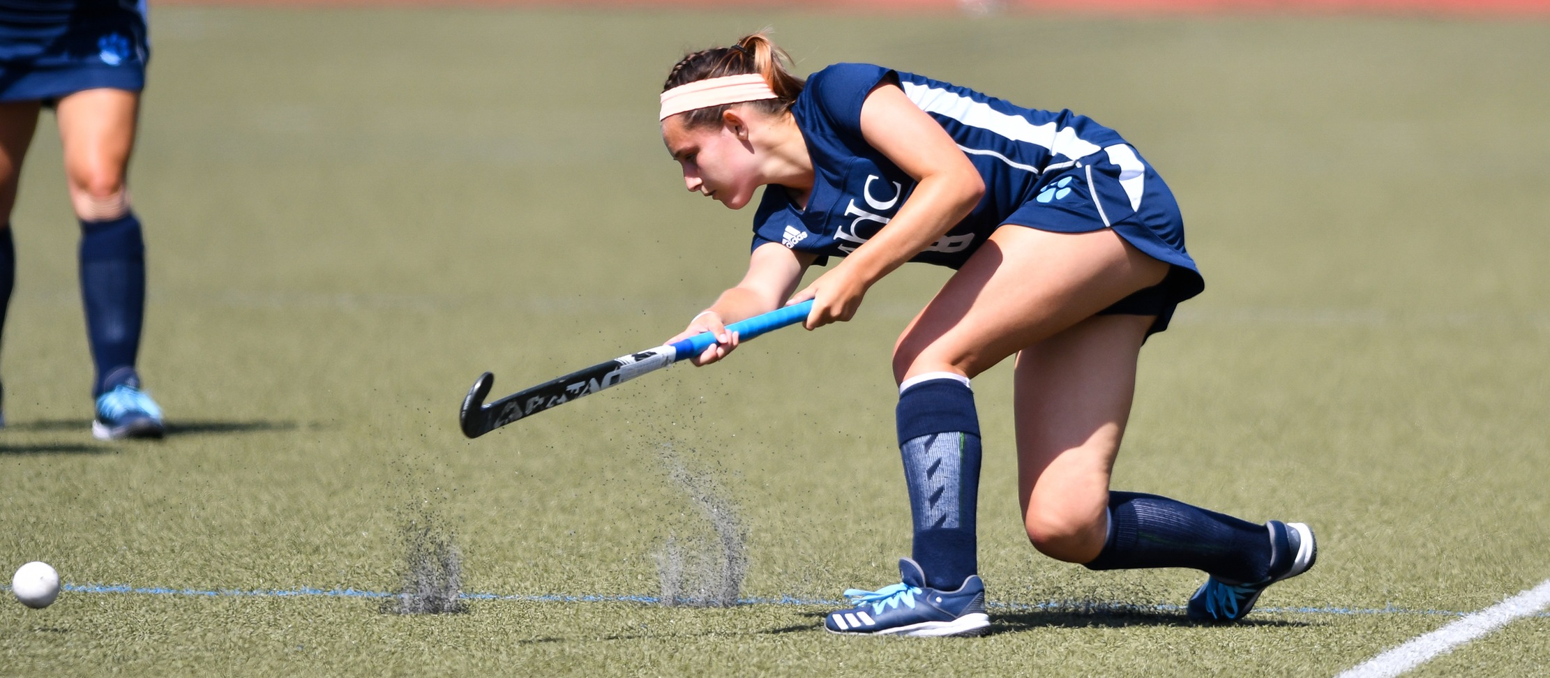Field Hockey Cruises Past Simmons, 3-0, in Non-Conference Play