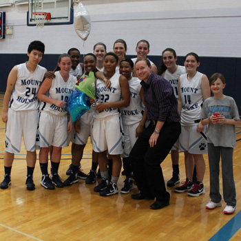 Pascual Nets 1,000th Career Point in Loss to Wellesley
