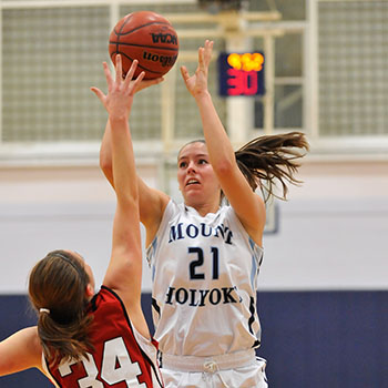 Basketball Triumphs Over Simmons, 54-38