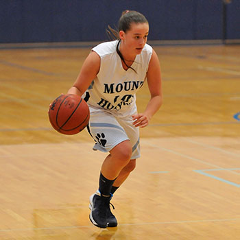 Basketball Falls Against Westfield State, 65-57