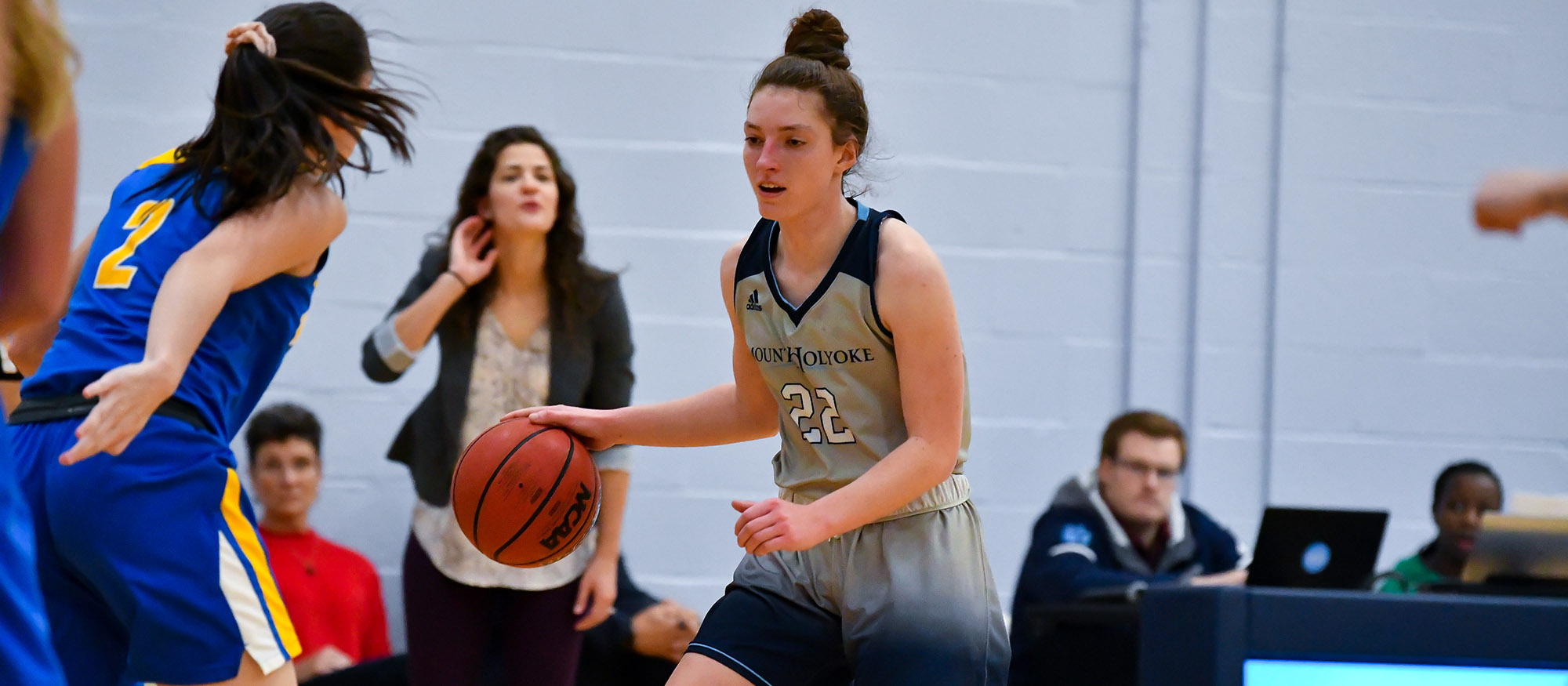 Basketball Drops NEWMAC Decision to Wellesley