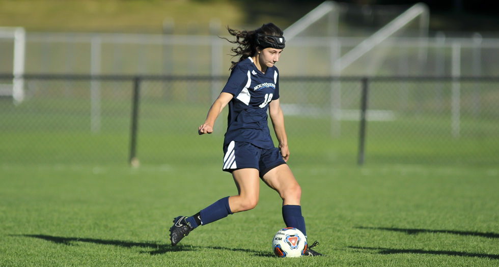 Soccer Suffers First NEWMAC Defeat Against MIT