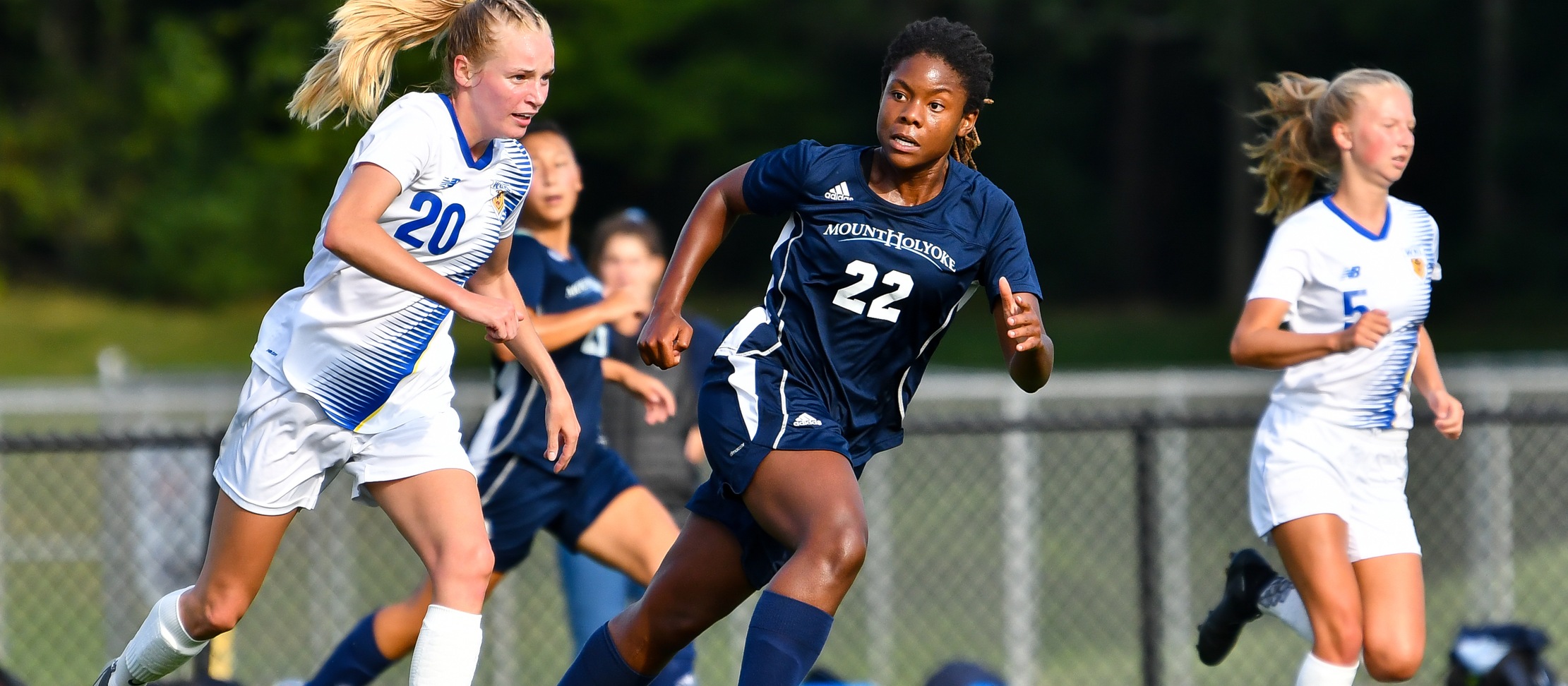 Soccer Falls to Nationally-Ranked MIT in NEWMAC Play