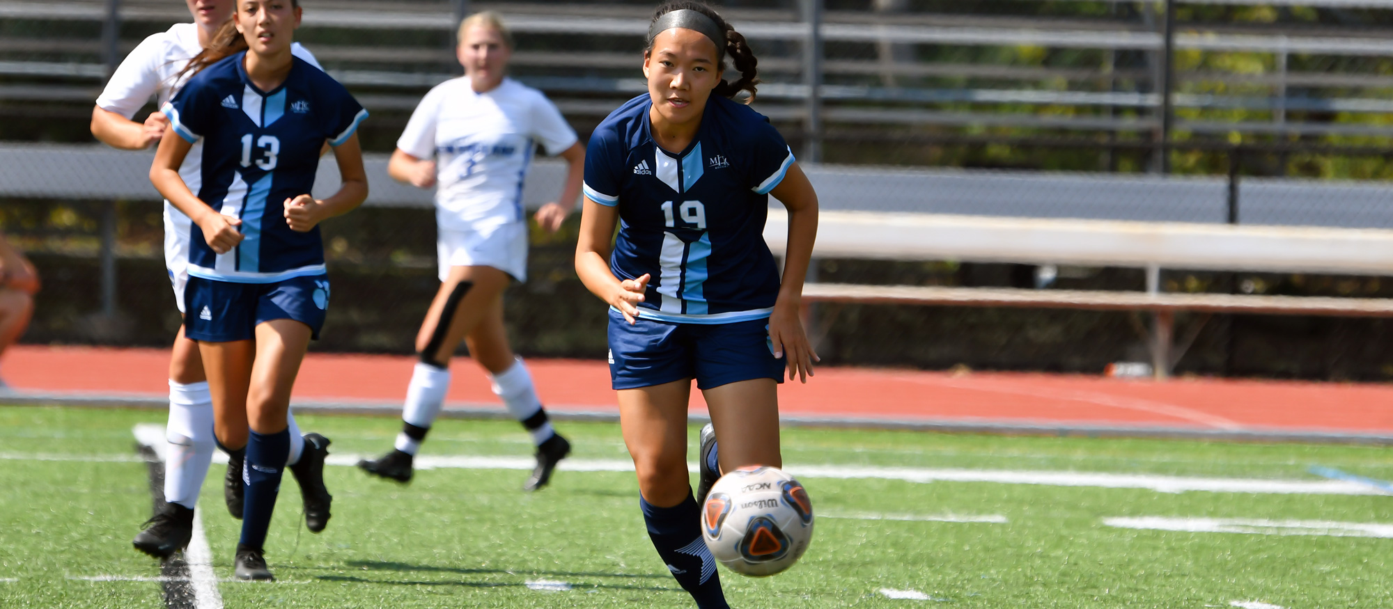Juddy Nam put a shot on goal in the second half of Mount Holyoke's 4-0 loss at Western New England on Sept. 28, 2022. (RJB Sports file photo)