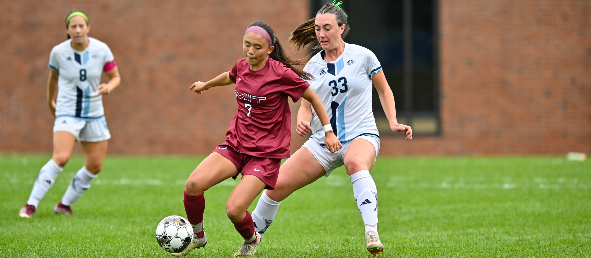 Schuyler Pettibone (right), Anna Kennedy and the Mount Holyoke defense were kept busy throughout their NEWMAC contest at Babson on Oct. 12, 2024. (RJB Sports file photo)