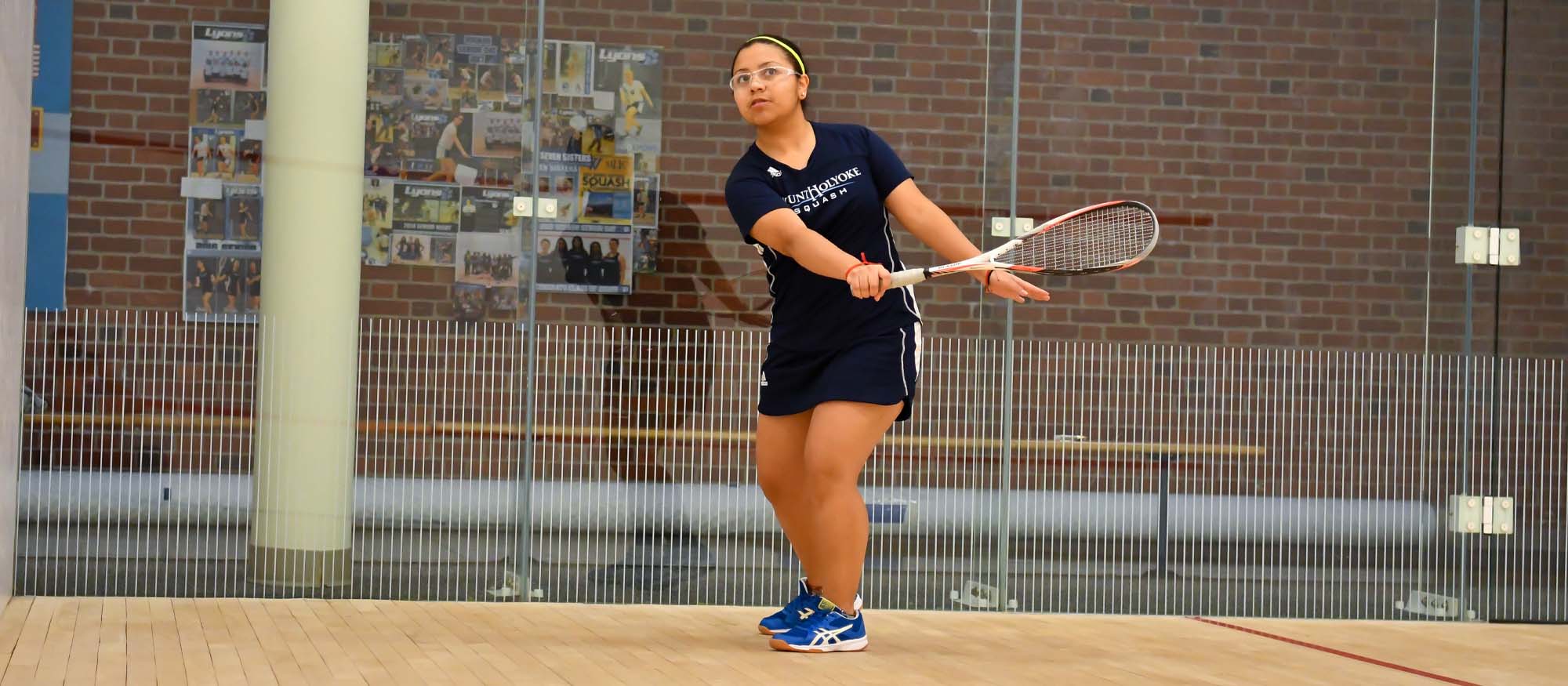 Squash Prevails Over Bard in Home Match