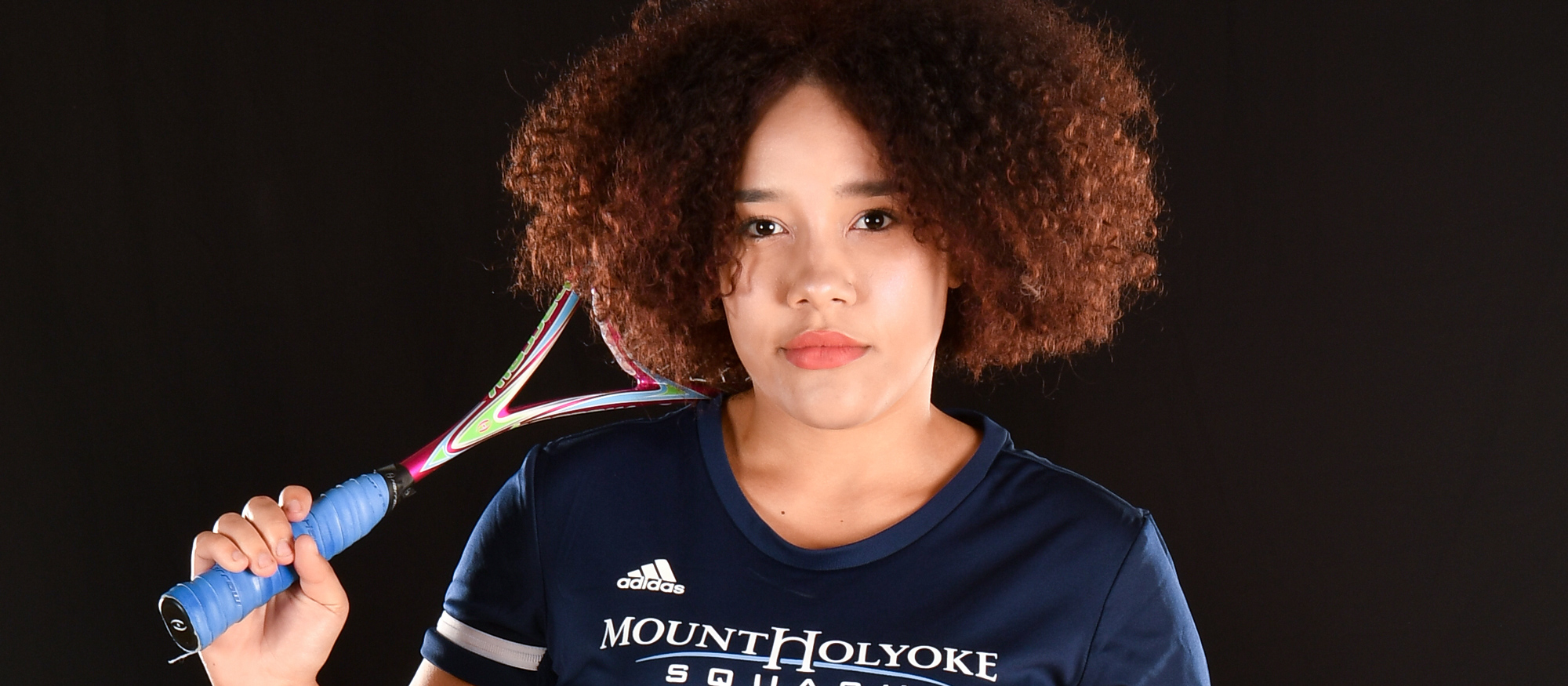 Xaria Durocher came back from a 2-0 deficit to defeat Wellesley's Miraya Gupta, completing a 2-0 day for Mount Holyoke's No. 1 player on Nov. 19, 2022. (RJB Sports)