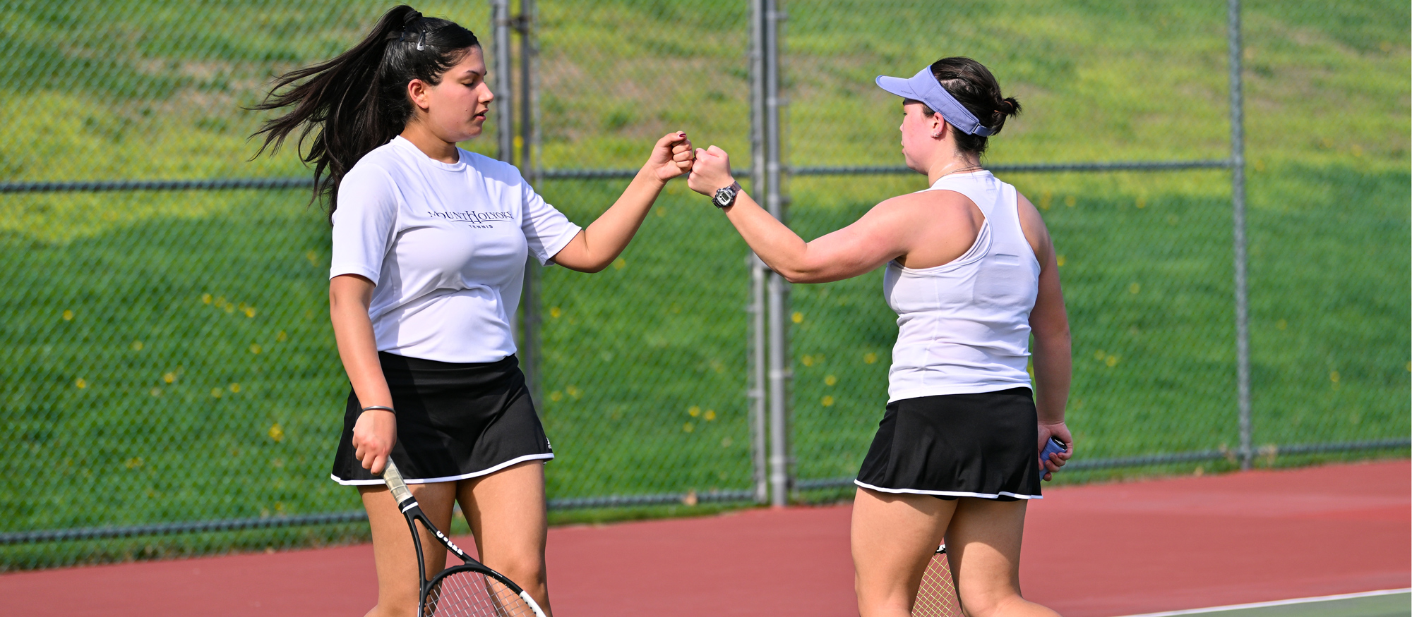 Jaskirat Kaur (left) and Annika Chai (right) combined to go 3-3 in A Singles and Doubles competition at the ITA Regional Championships at Wesleyan University on Sept. 22, 2023. (RJB Sports file photo)