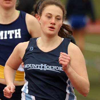 Outdoor Track & Field Competes in George Davis Invitational