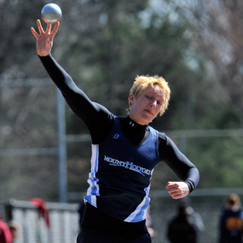 Outdoor Track and Field Opens Season With Strong Showing at Jerry Gravel Classic