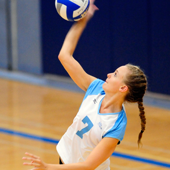 Kneifel Paces Volleyball in Defeat at Wellesley
