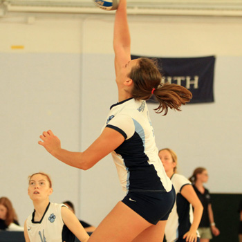 Volleyball Suffers 3-1 Loss to Wheaton