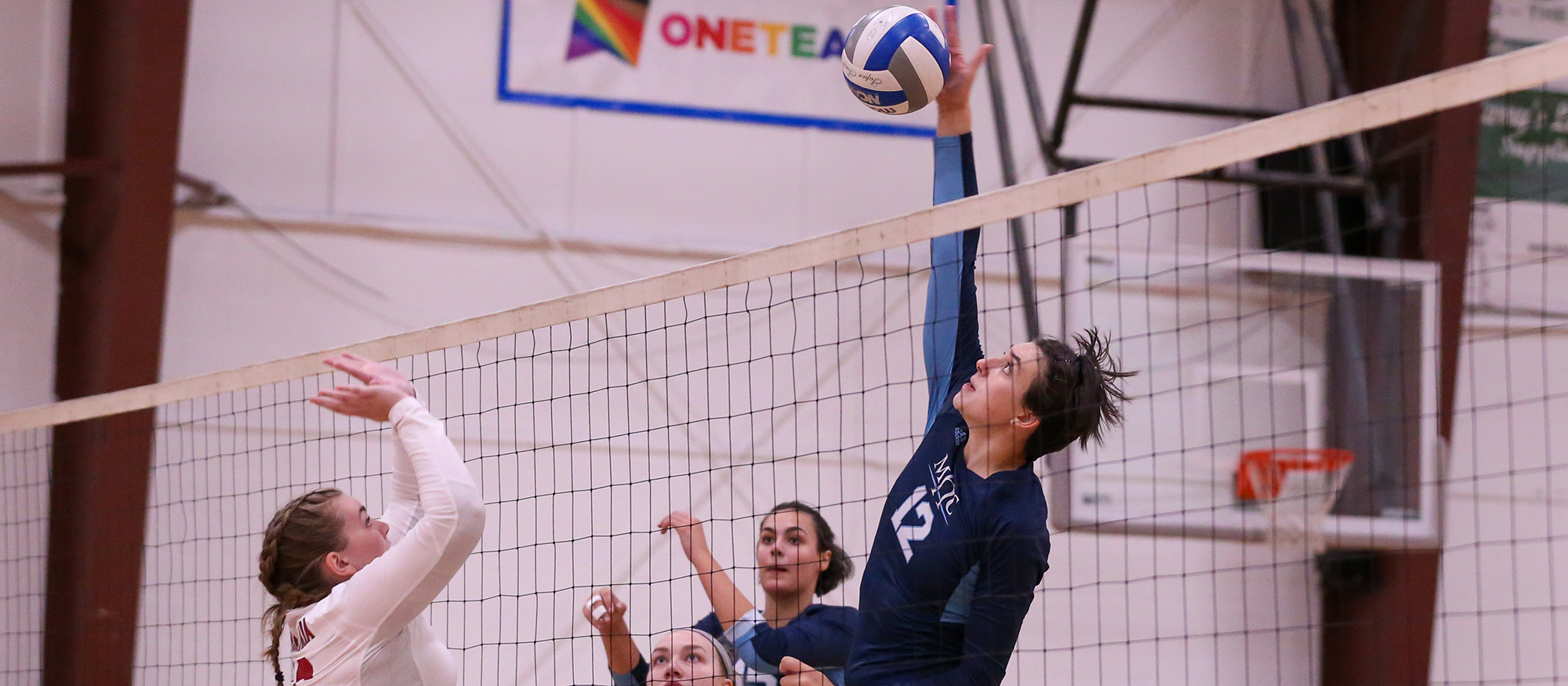 Volleyball Cruises to Three-Set Sweep of Anna Maria