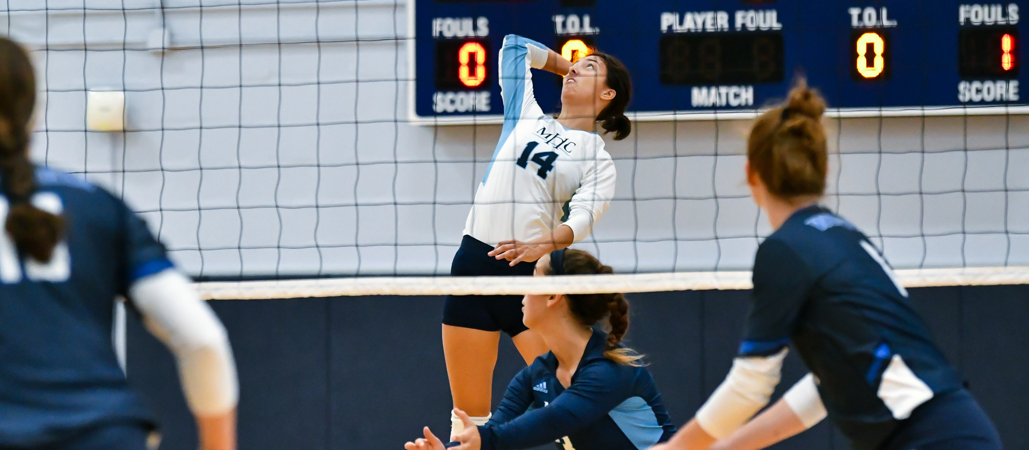 Mar Simon tied a career-high with 17 kills in Mount Holyoke's 3-0 win over Bay Path University on Sept. 23, 2022. (RJB Sports file photo)