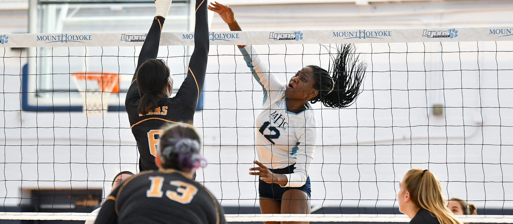 Marion Abeja led Mount Holyoke in digs, blocks and kills in the Lyons' 3-0 loss to No. 18 MIT on Sept. 17, 2022. (RJB Sports file photo)
