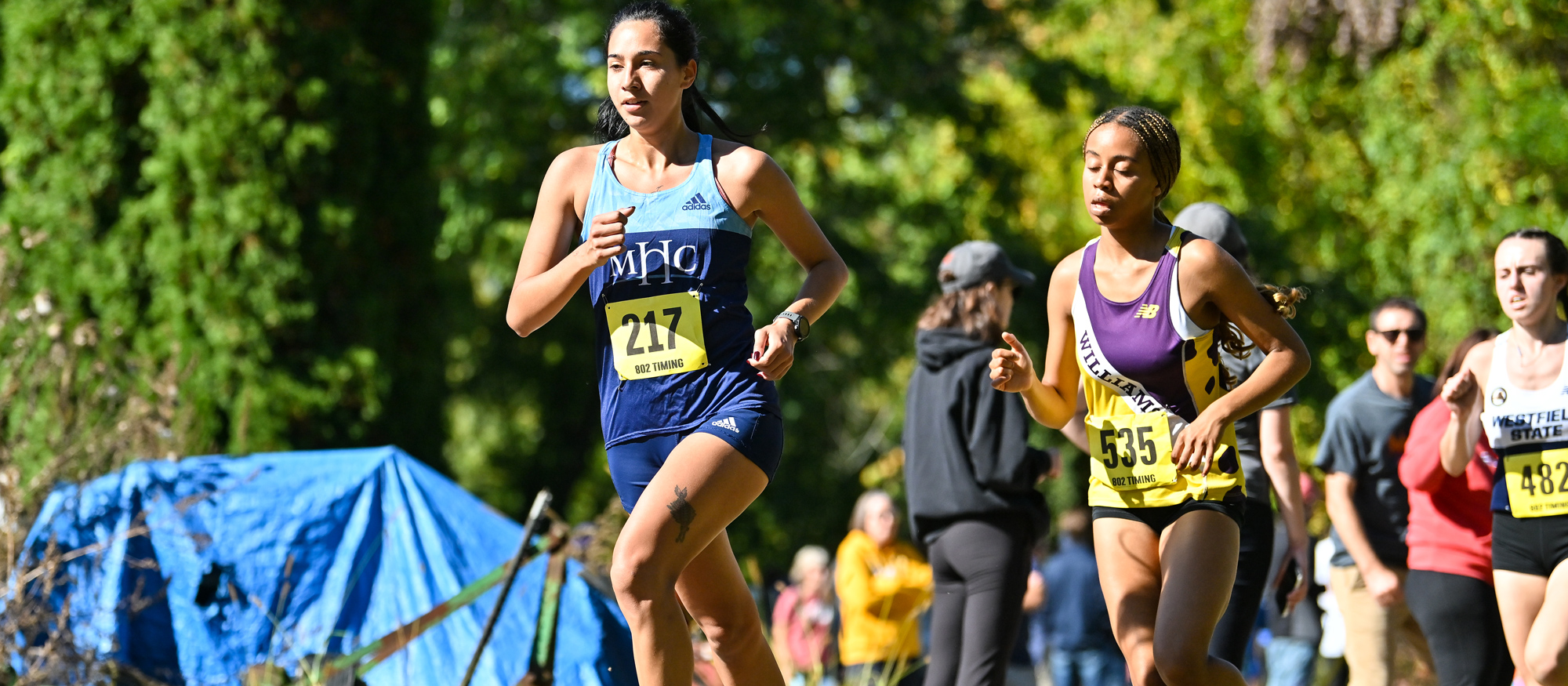 Kim Beaver led Mount Holyoke to a sixth-place finish among 23 teams at the Keene State Invitational on Oct. 5, 2024. (Bob Blanchard/RJB Sports)